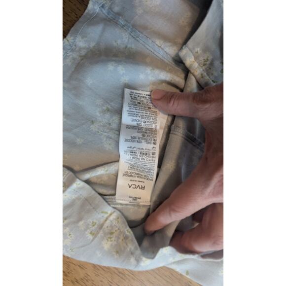 RVCA Women's M 90s Ditsy Country Button Down Flora New NWT Mini Fit Flare - Picture 9 of 9